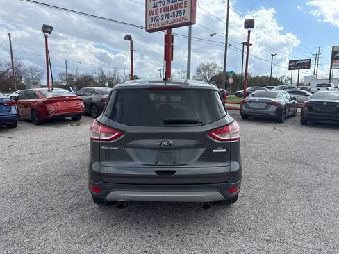 Used 2016 Ford Escape SE image 6