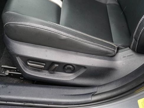 Used 2025 Toyota Camry SE FWD image 13