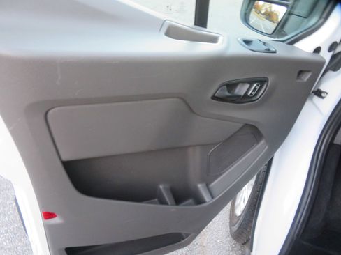 Used 2024 Ford Transit 350 XLT image 14