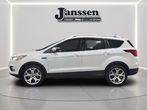 Used 2019 Ford Escape Titanium w/ U9j03 - Titanium Tow Package AWD/4WD image 2