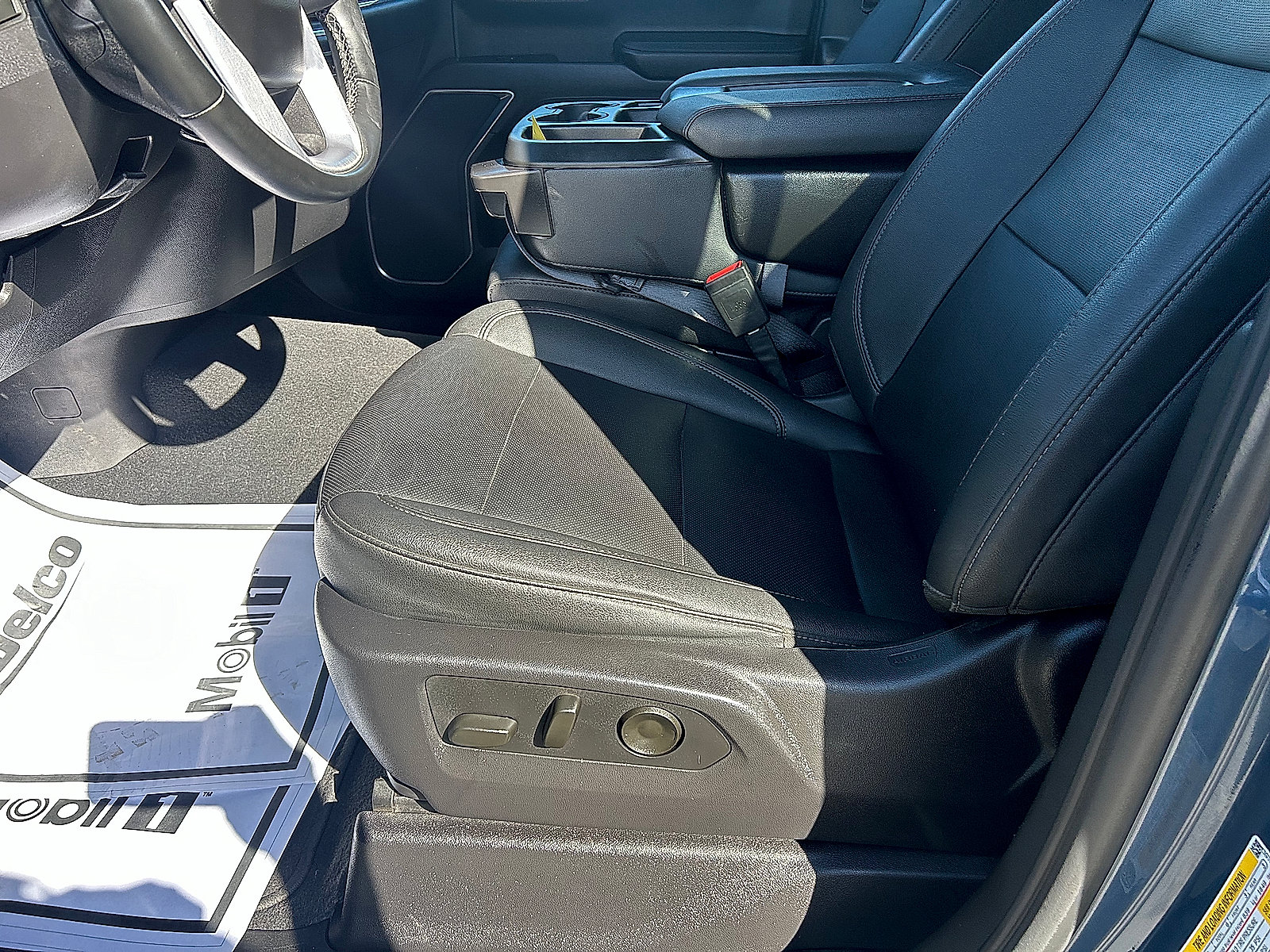 Used 2024 GMC Sierra 1500 SLT AWD/4WD image 12