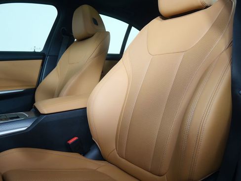 Used 2025 BMW M340i w/ Premium Package image 11