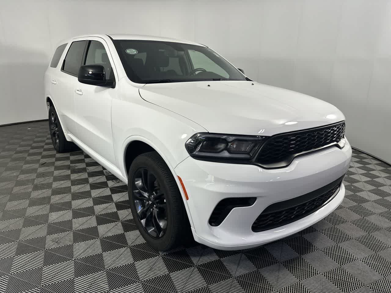 Used 2025 Dodge Durango GT AWD/4WD image 9