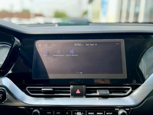 Used 2022 Kia Niro EX w/ Cold Weather Package image 23