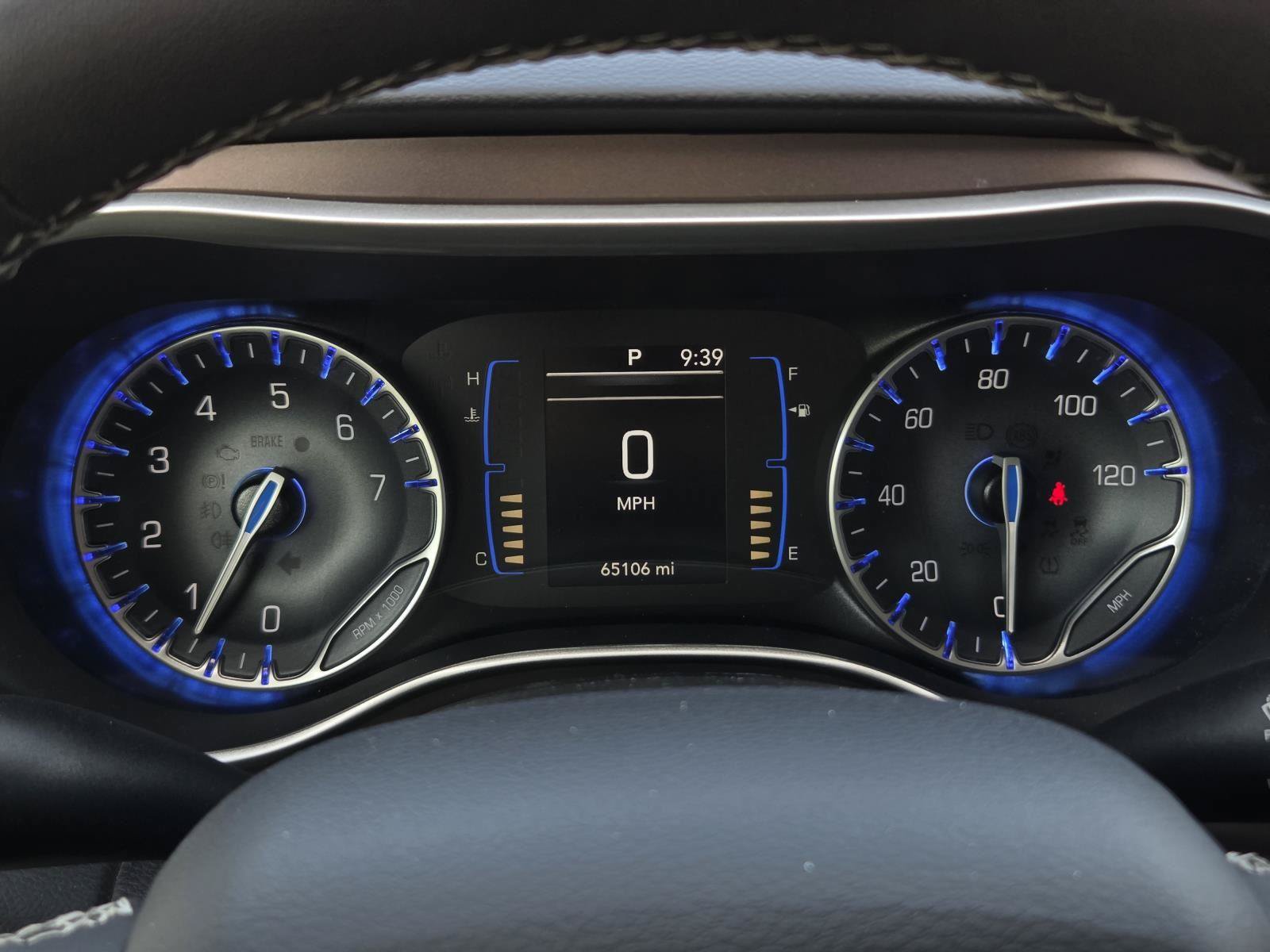 Used 2023 Chrysler Voyager LX FWD image 26