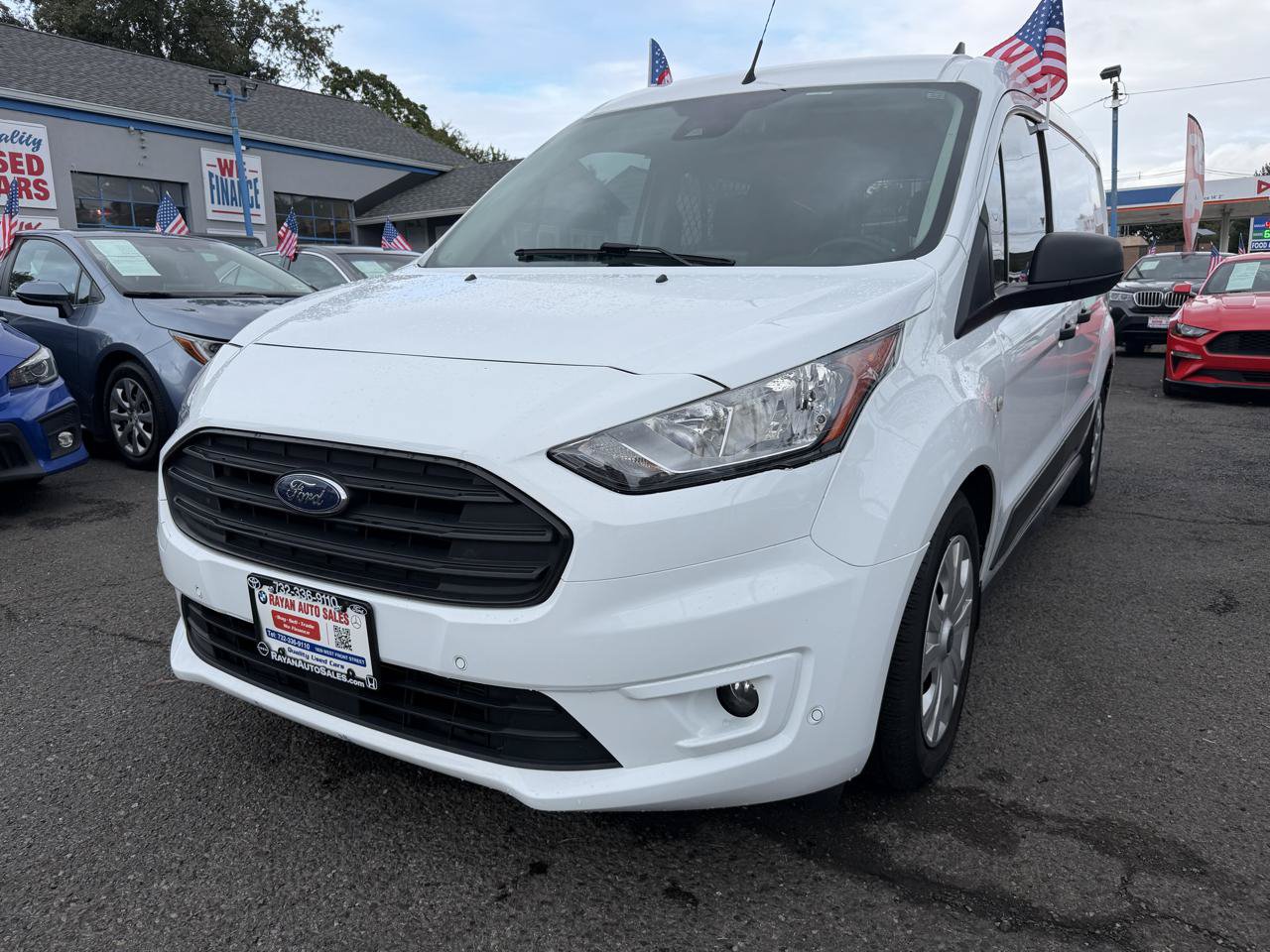 Used 2023 Ford Transit Connect XLT FWD image 4