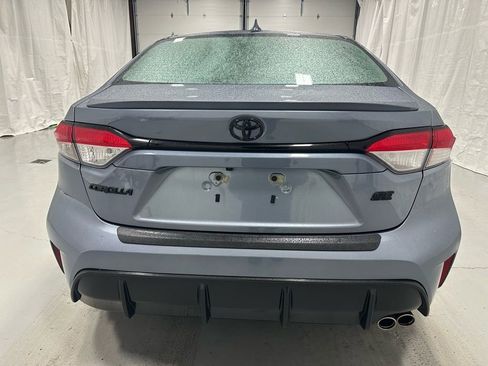 Used 2025 Toyota Corolla SE w/ SE Premium Package image 6