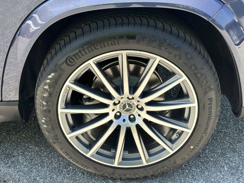Certified 2024 Mercedes-Benz GLS 580 4MATIC image 23