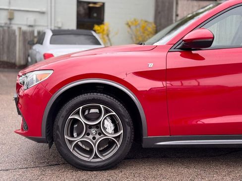 Used 2023 Alfa Romeo Stelvio Ti AWD/4WD image 10