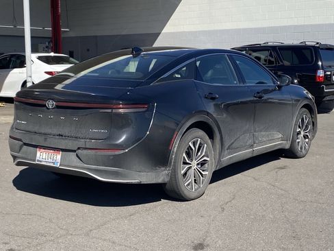 Certified 2024 Toyota Crown Limited image 3