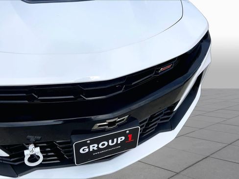 Used 2019 Chevrolet Camaro SS RWD image 27
