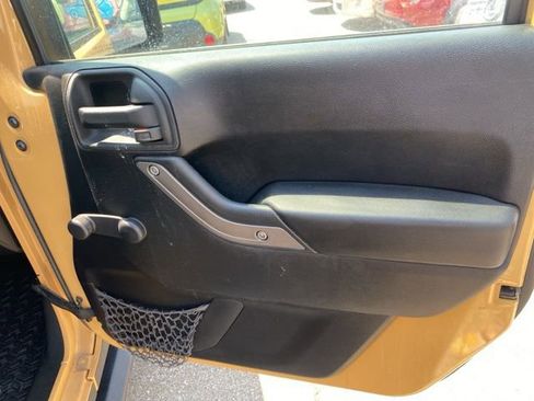 Used 2014 Jeep Wrangler Unlimited Sport S image 28