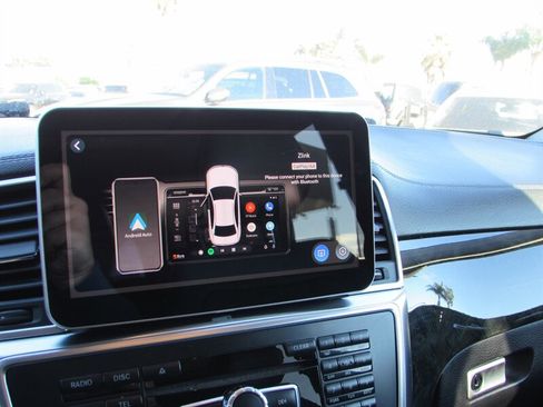 Used 2015 Mercedes-Benz GL 450 4MATIC image 11