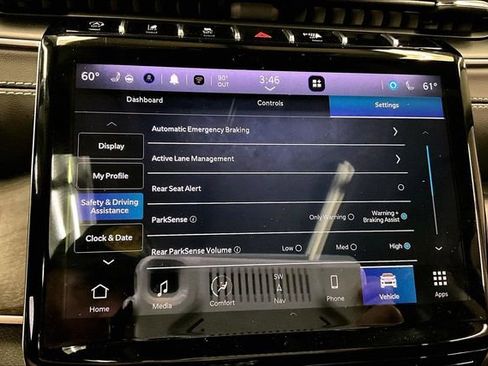 Used 2024 Jeep Grand Cherokee Limited image 37