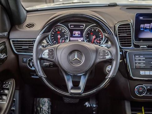 Used 2018 Mercedes-Benz GLS 450 4MATIC w/ Premium Package image 32