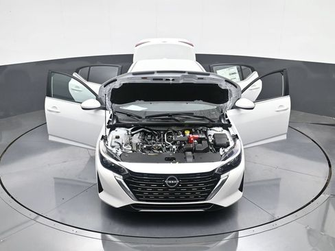 Used 2025 Nissan Sentra SV w/ Trunk Package FWD image 35