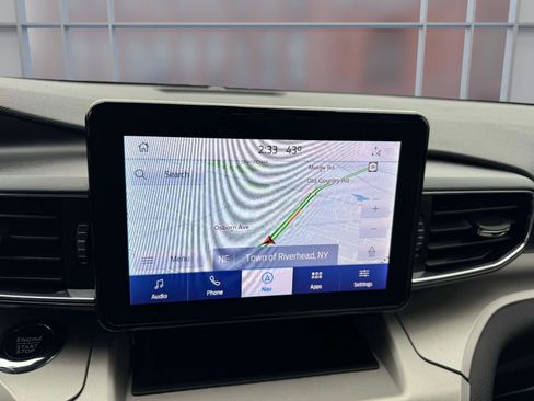 Used 2022 Ford Explorer XLT w/ Equipment Group 202A image 29