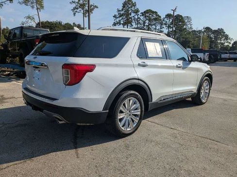 Certified 2023 Ford Explorer Limited w/ Equipment Group 301A RWD image 4