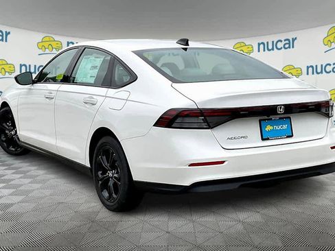 New 2025 Honda Accord SE image 4