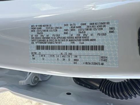 New 2025 Ford F250 Lariat w/ FX4 Off-Road Package image 36