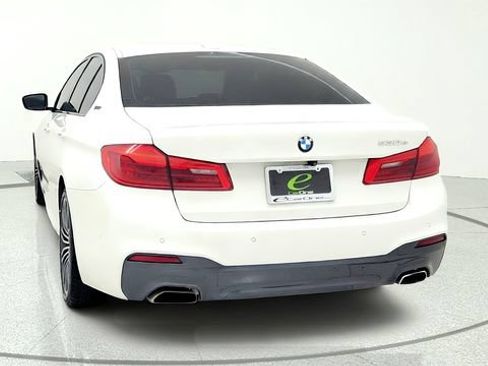 Used 2018 BMW 530e w/ M Sport Package 2 RWD image 7
