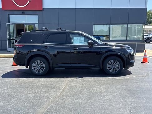New 2026 Nissan Pathfinder SV AWD/4WD image 2