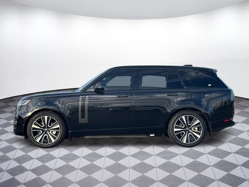 New 2025 Land Rover Range Rover SE AWD/4WD image 2
