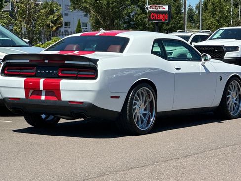 Used 2023 Dodge Challenger SRT Hellcat w/ Driver Convenience Group RWD image 4