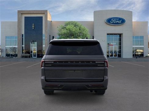 New 2025 Lincoln Navigator L Reserve w/ Jet Appearance Package image 5