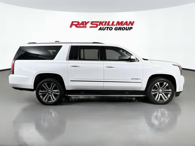 Used 2019 GMC Yukon XL Denali w/ Denali Ultimate Package AWD/4WD image 8