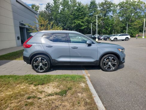 Used 2022 Volvo XC40 T5 Inscription w/ Climate Package AWD/4WD image 8