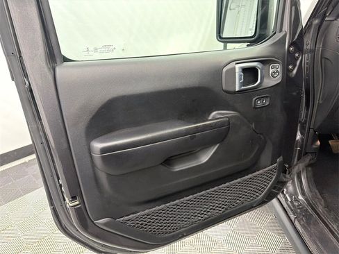 Used 2021 Jeep Wrangler Unlimited Rubicon 4xe w/ Steel Bumper Group image 11