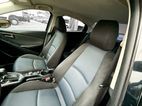 Used 2016 Scion iA Base image 21