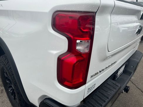 Used 2023 Chevrolet Silverado 1500 ZR2 w/ Technology Package image 42