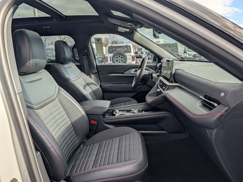 New 2025 Ford Explorer ST-Line w/ Premium Package image 8