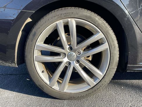 Used 2017 Volkswagen Passat 1.8T R-Line FWD image 9