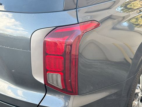 Used 2022 Hyundai Palisade SEL w/ 8P Bench Seat Package image 28