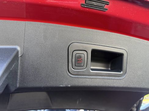 Used 2016 Tesla Model S 90D image 21