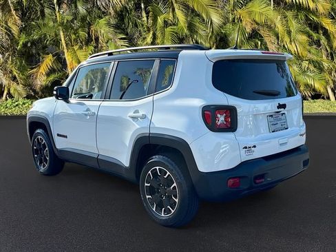 Used 2023 Jeep Renegade Trailhawk w/ Trailhawk Elite Group AWD/4WD image 8