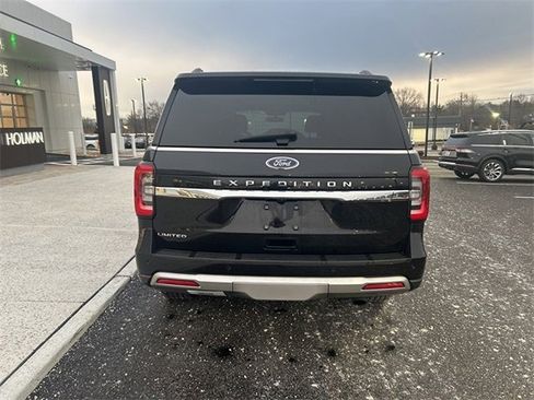 Used 2024 Ford Expedition Limited image 8