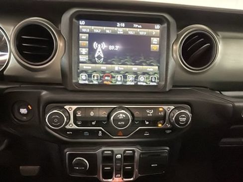 Used 2023 Jeep Wrangler Unlimited w/ Sun & Screen Package AWD/4WD image 22