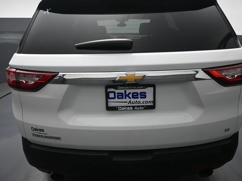 Used 2020 Chevrolet Traverse LT w/ LT Premium Package FWD image 34
