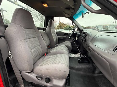 Used 2002 Ford F150 XL image 10