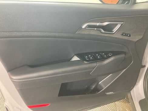 Certified 2024 Kia Sportage X-Pro image 11
