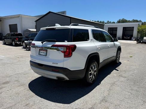 Used 2023 GMC Acadia SLT FWD image 7