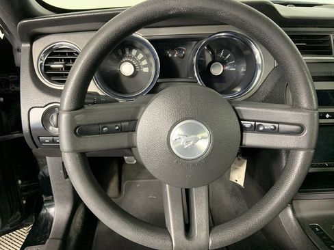 Used 2012 Ford Mustang GT image 9