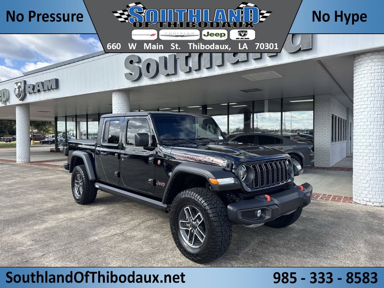 Used 2024 Jeep Gladiator Mojave w/ Convenience Group AWD/4WD image 1