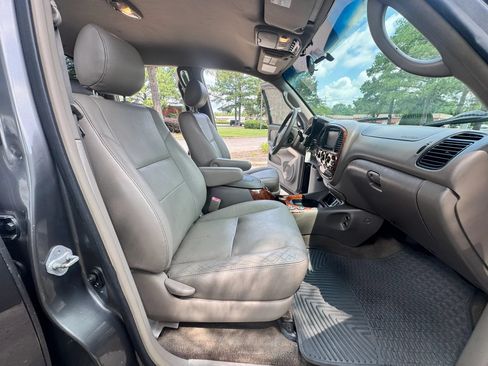 Used 2006 Toyota Tundra Darrell Waltrip Edition RWD image 16