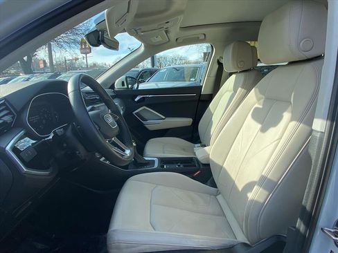 Used 2022 Audi Q3 2.0T Premium Plus w/ Premium Plus Package image 12