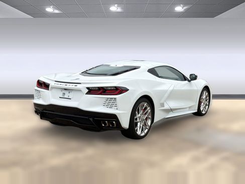 Used 2026 Chevrolet Corvette Stingray Coupe w/ 1LT RWD image 9